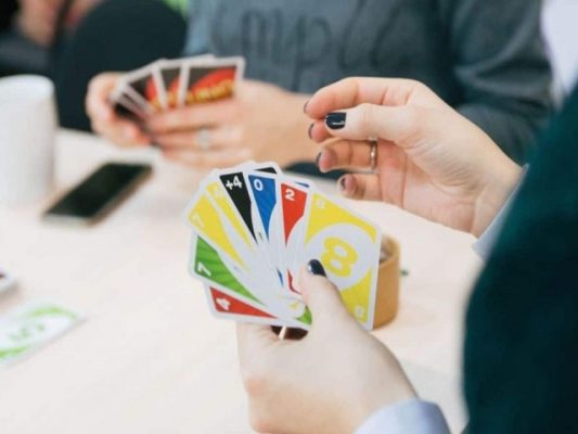 Hướng dẫn cách chơi bài Uno đơn giản nhất dành cho người mới