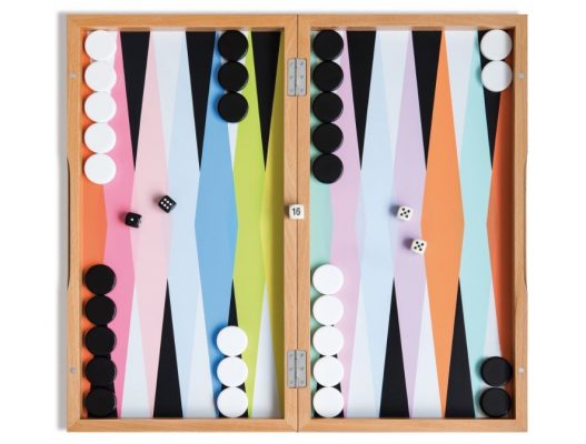 Cách phân định thắng thua trong cách chơi Backgammon diễn ra như thế nào?